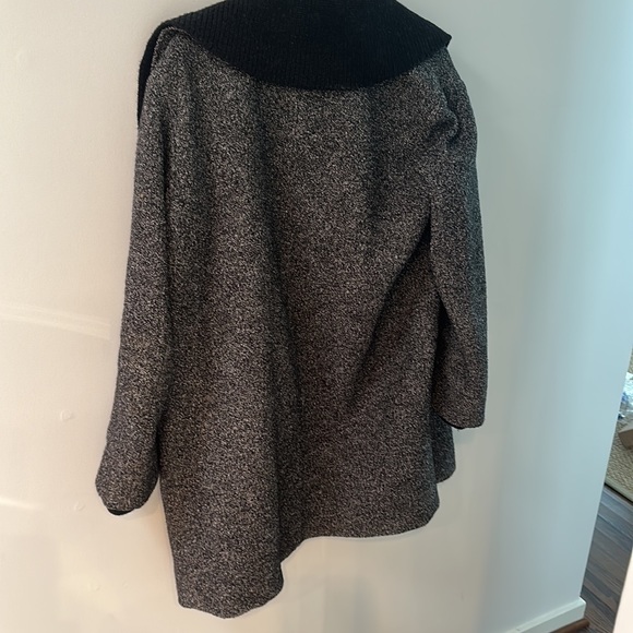 Vince grey Shawl Collar Asymmetric-Zip Coat size L with sweater collar - Picture 12 of 12